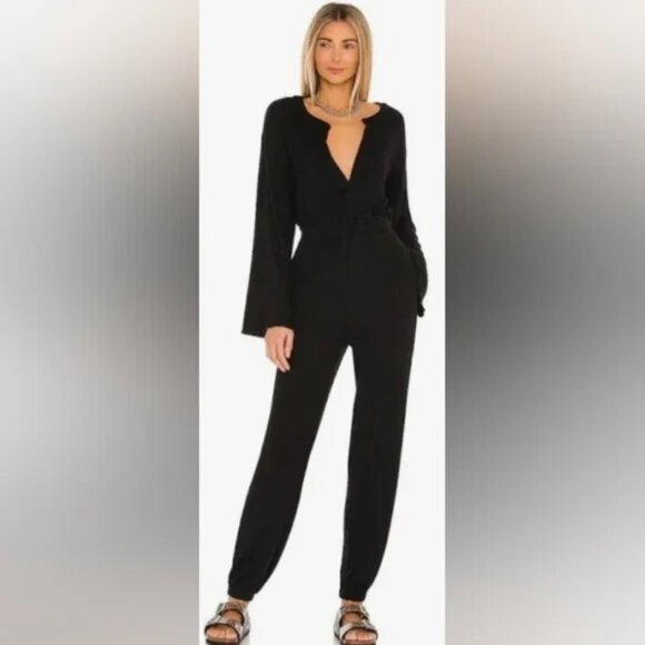 NWT Lovers + Friends x Revolve Black Long Sleeve Ribbed Jogger Jumpsuit Small - Picture 1 of 9